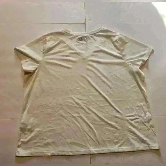 Woman’s Plus size Under Armour Heat gear  Vneck loose tech shirt-Size 2X - Picture 6 of 6
